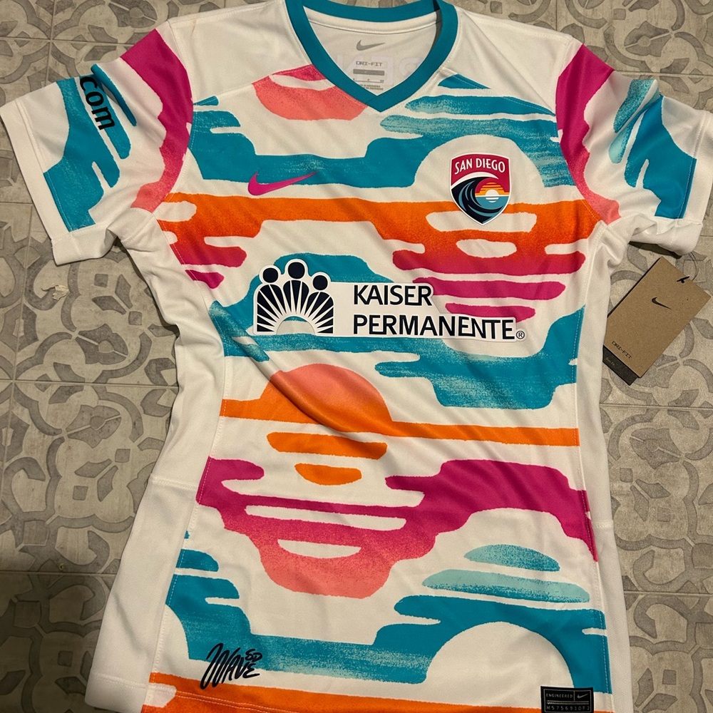 NWT San Diego Wave Alex Morgan Jersey (2024 Home Kit)